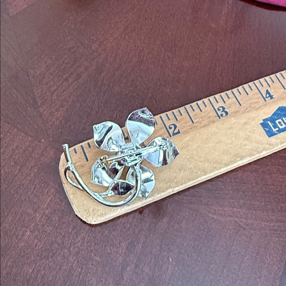 Vintage Silver Tone Brooch - Picture 2 of 2